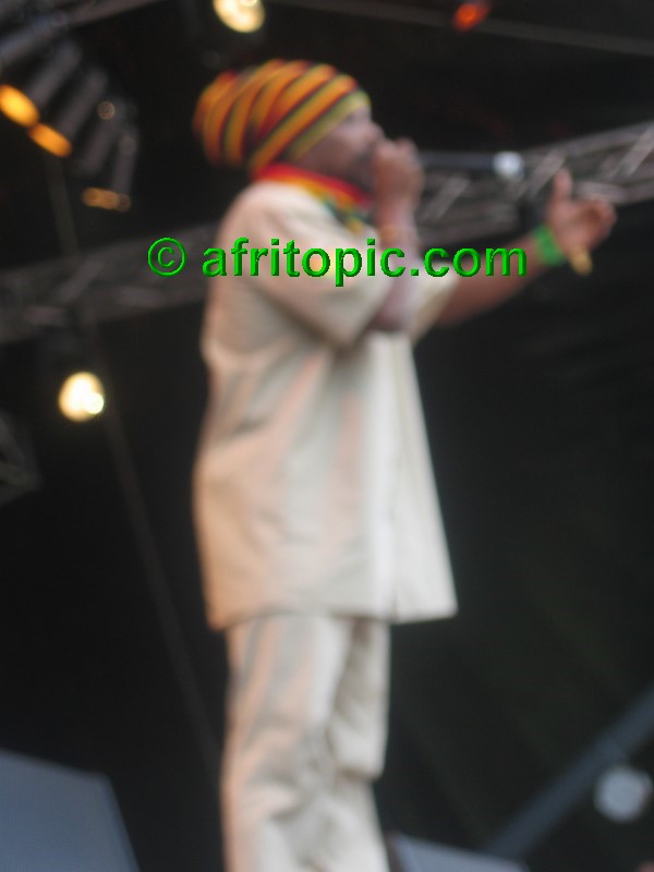 ../Images/Summerjam2005_4 121.jpg